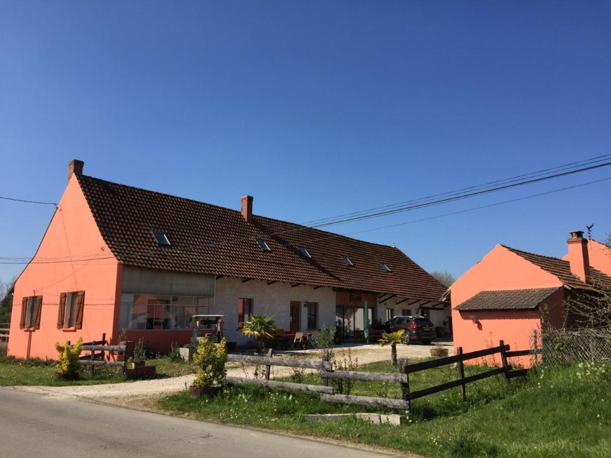 Gite Chez Marcel Et Bea La Chapelle-Saint-Sauveur  Zewnętrze zdjęcie